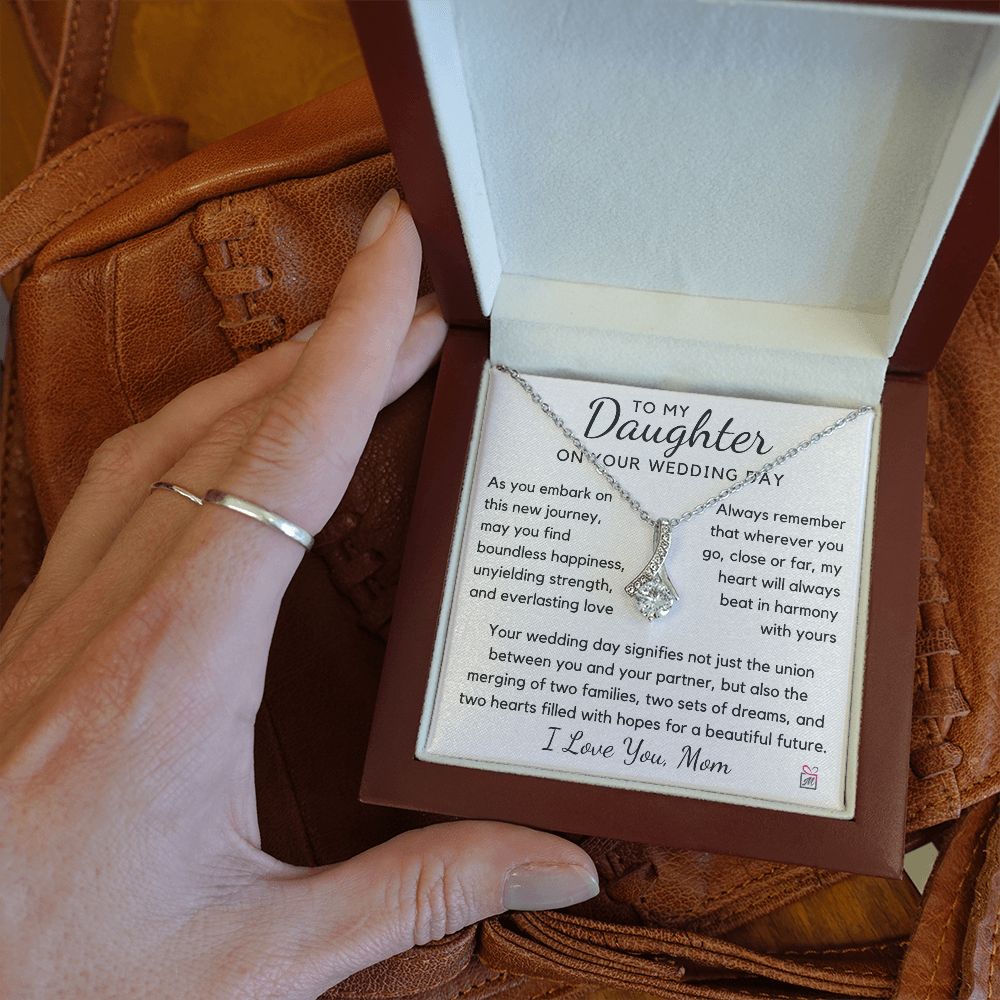 To Daughter, from Mom - Wedding, Two Sets Of Dreams - Alluring Beauty Necklace - PM0145