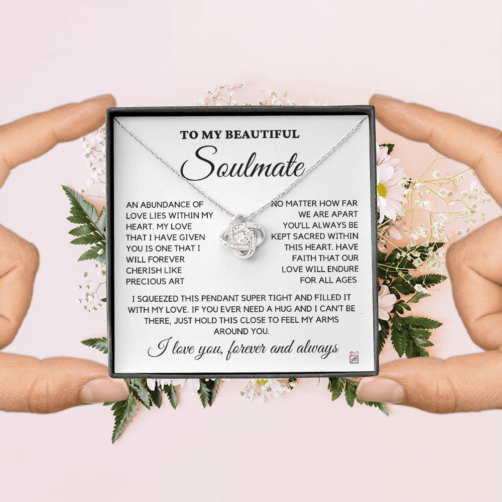 To Soulmate - An Abundance Of Love - Love Knot Necklace