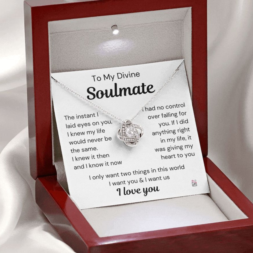 To Soulmate - The Instant I Laid Eyes On You - Love Knot Necklace